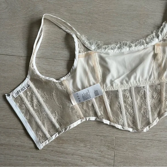 STEELE brand white lace corset bustier. Size XS. Worn once. Perfect Condition. W - Picture 6 of 6